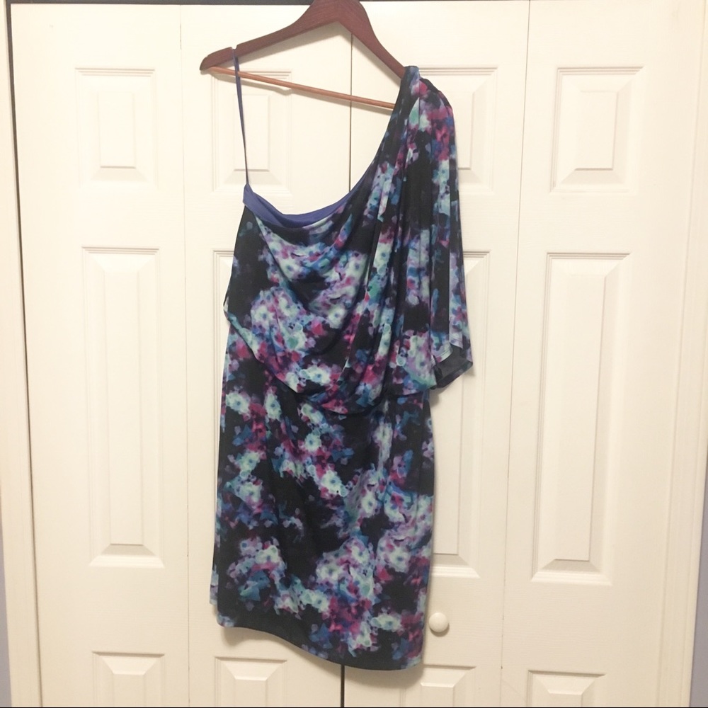 EUC One Shoulder Jessica Simpson Cocktail Dress